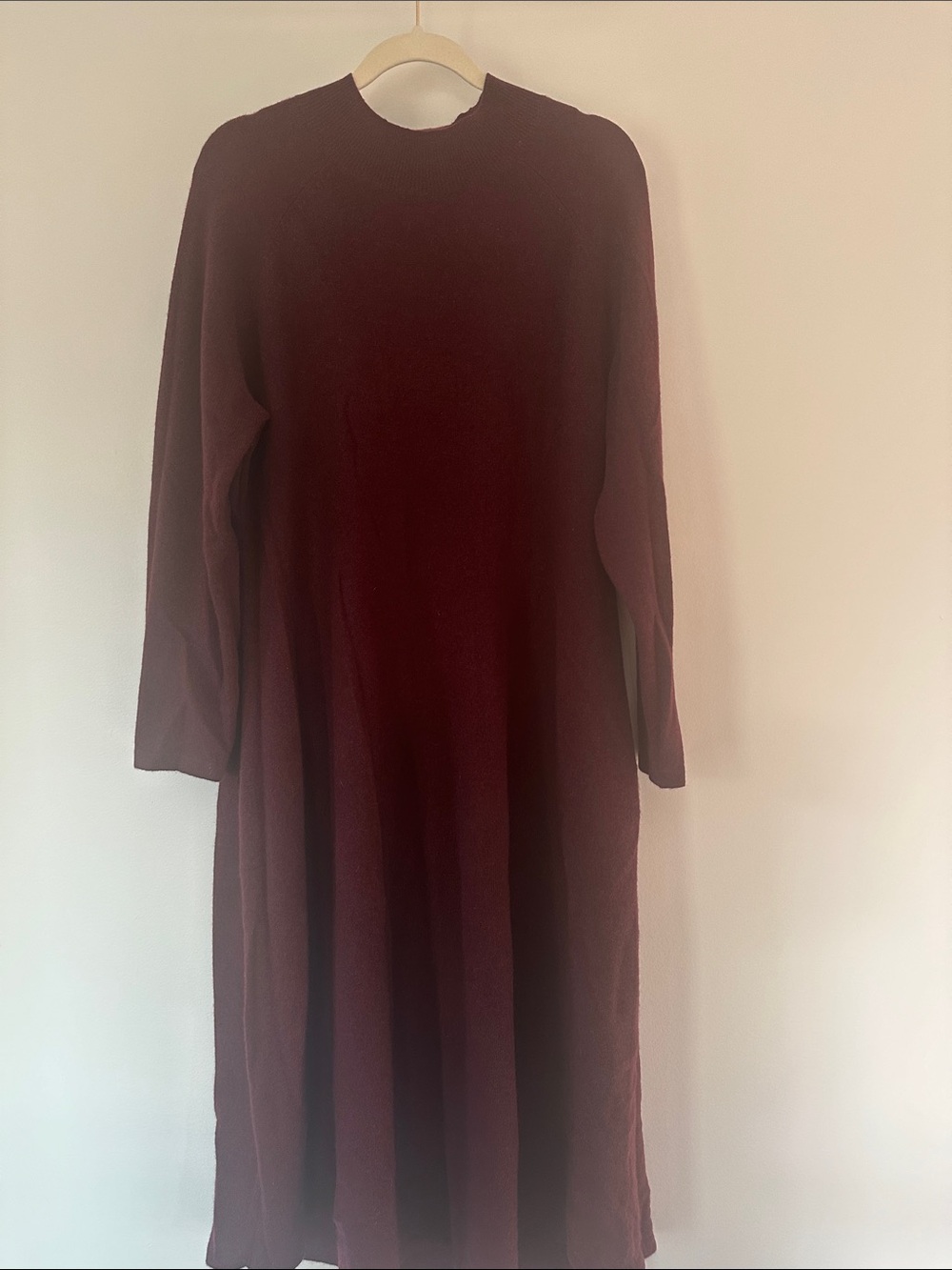 Long Sleeve Burgundy Midi Dress with Crew Neck